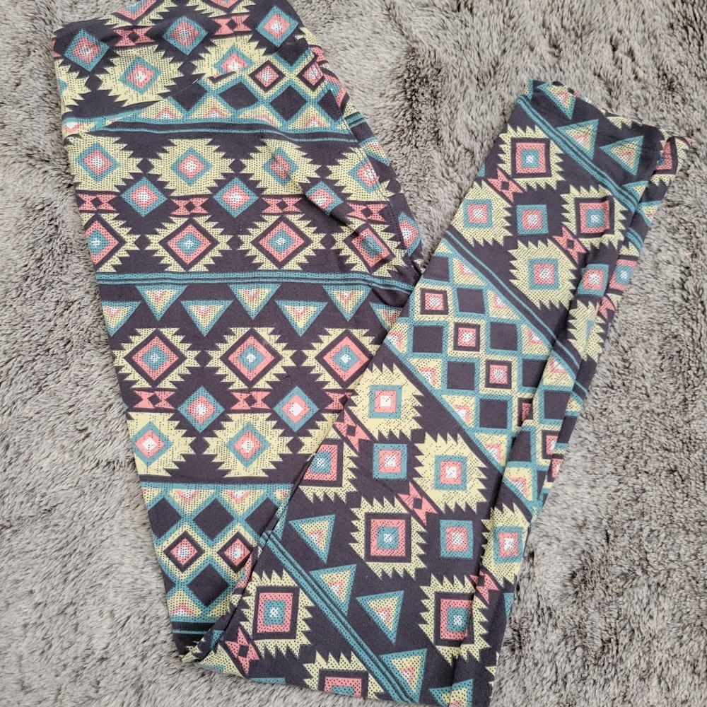 LulaRoe Leggings Aztec Print
